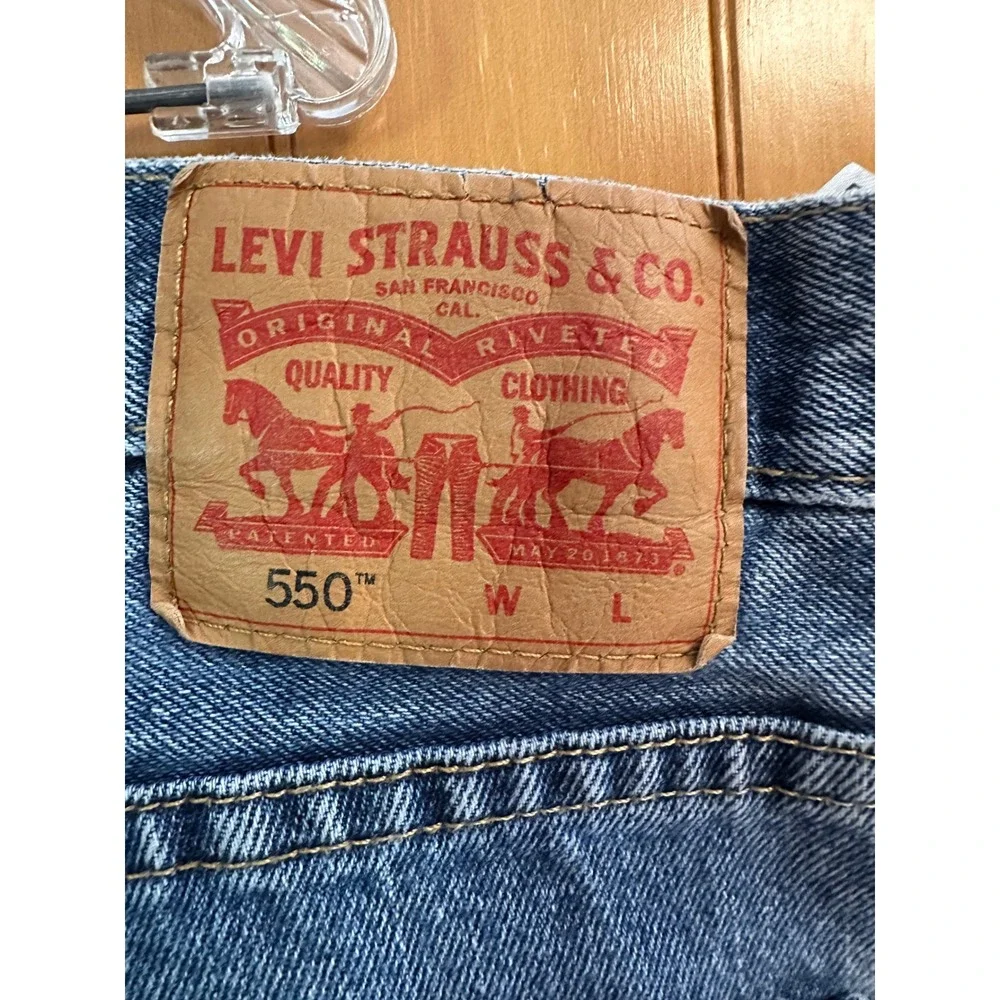 Levis 550 Relaxed Fit Tapered Leg Jeans Mens Medium Wash Blue Denim 48x30